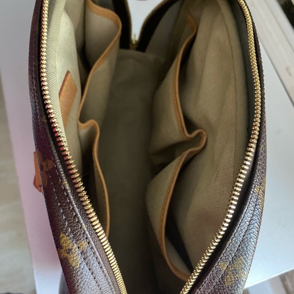 Louis Vuitton Deauville - like new!! - Picture 3 of 7